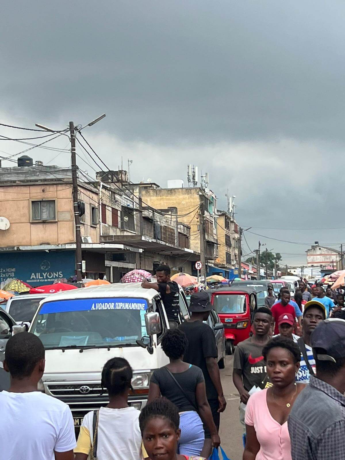 The_global_entity_tourist_guide_of_the_markets_in_maputo